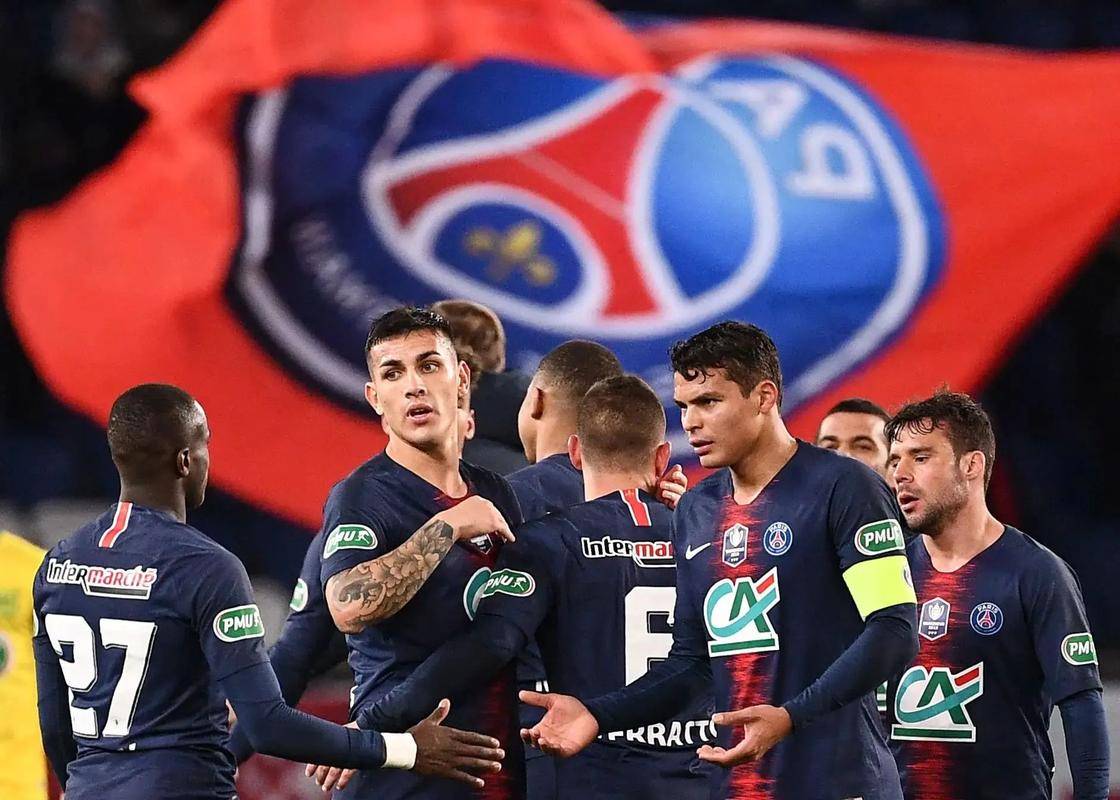 法甲争冠卡位战！摩纳哥主场迎战巴黎 FC，中游军团能否搅局争冠格局？
