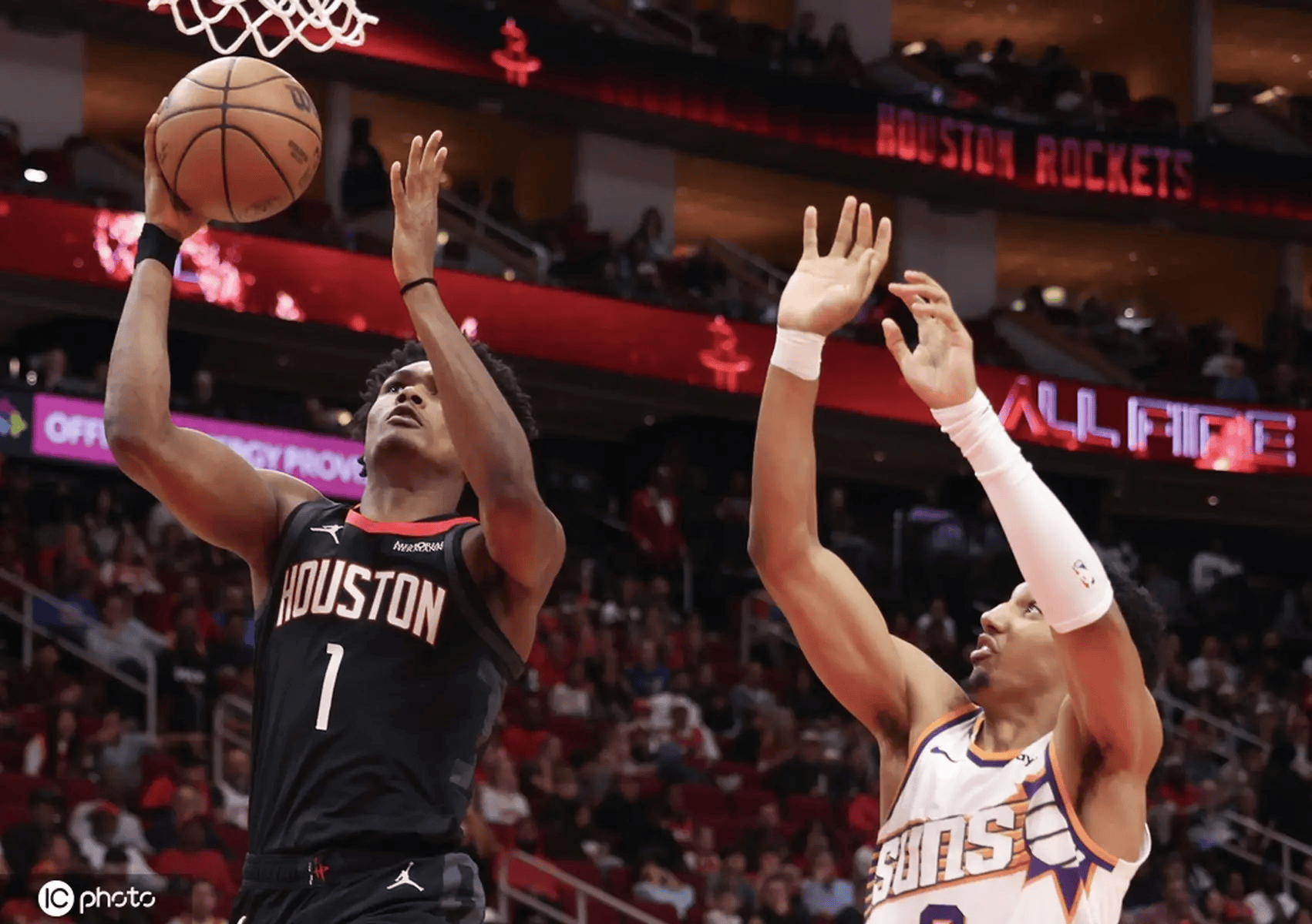 杜兰特26+10&amp;三分绝杀布克27分 火箭赛季三杀太阳